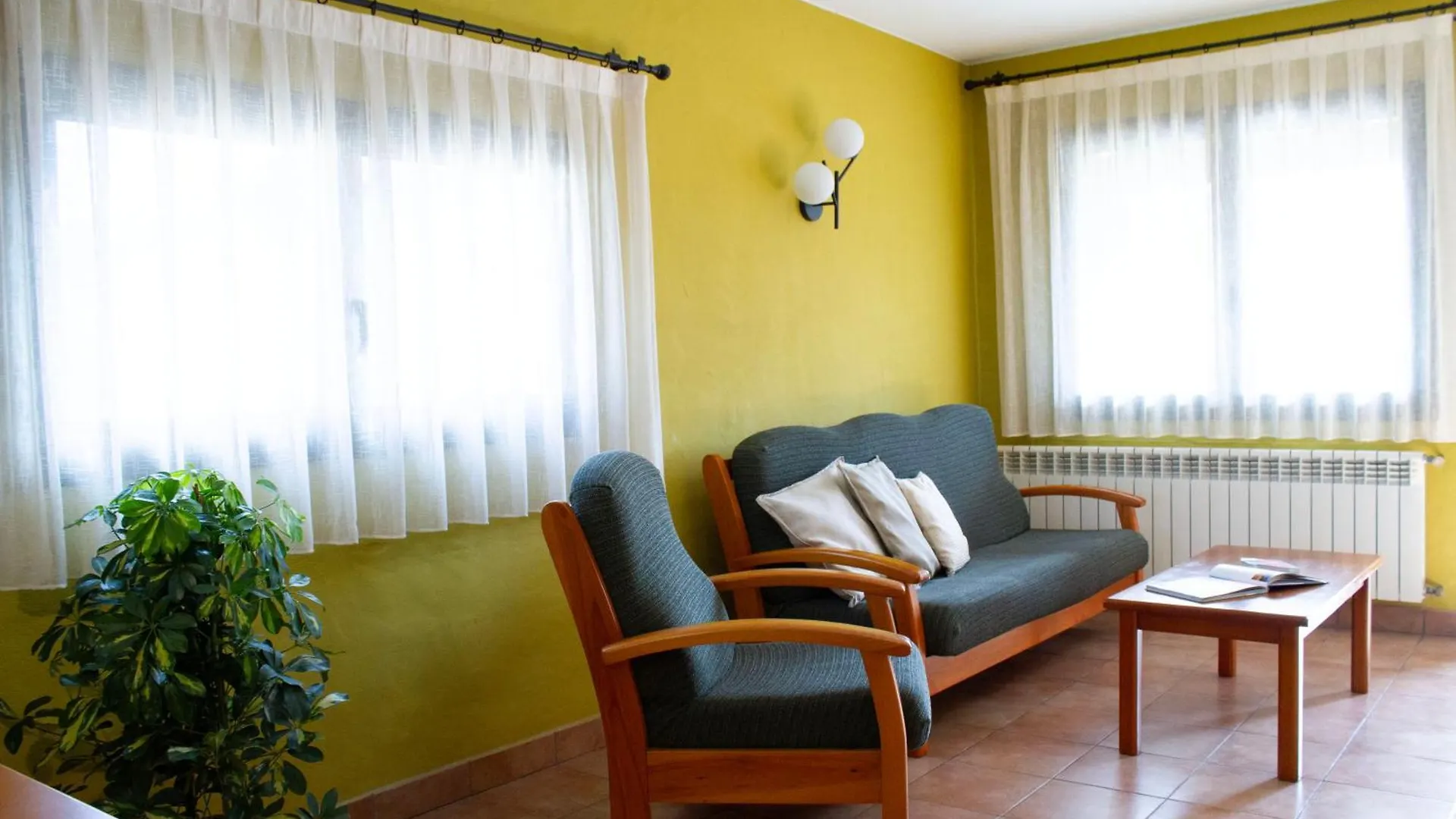 Can Pujol - Casitas De Turismo Rural En El Baix Emporda Serra de Daró Casa rural