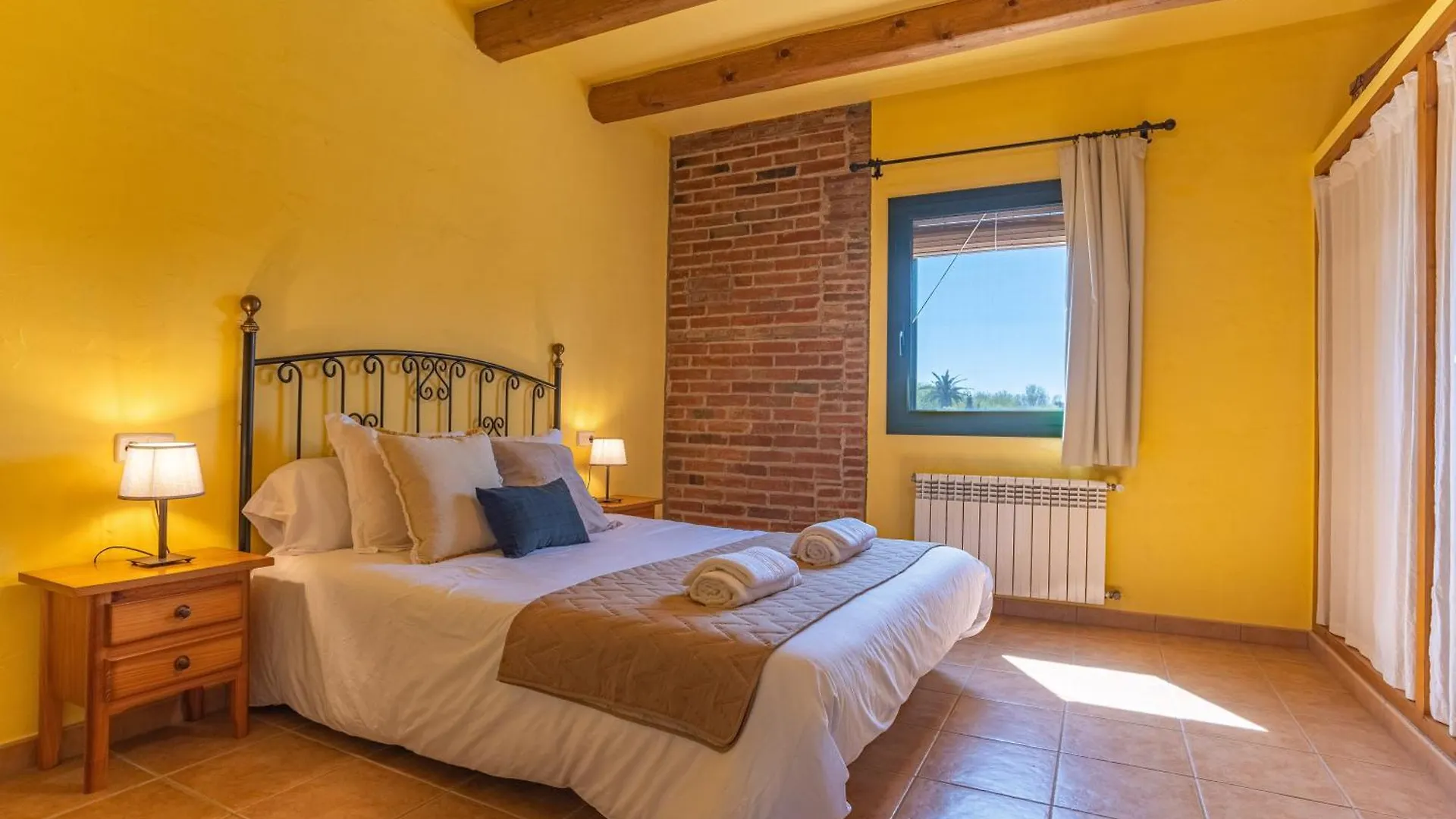 Casa rural Can Pujol - Casitas De Turismo Rural En El Baix Emporda Serra de Daró España