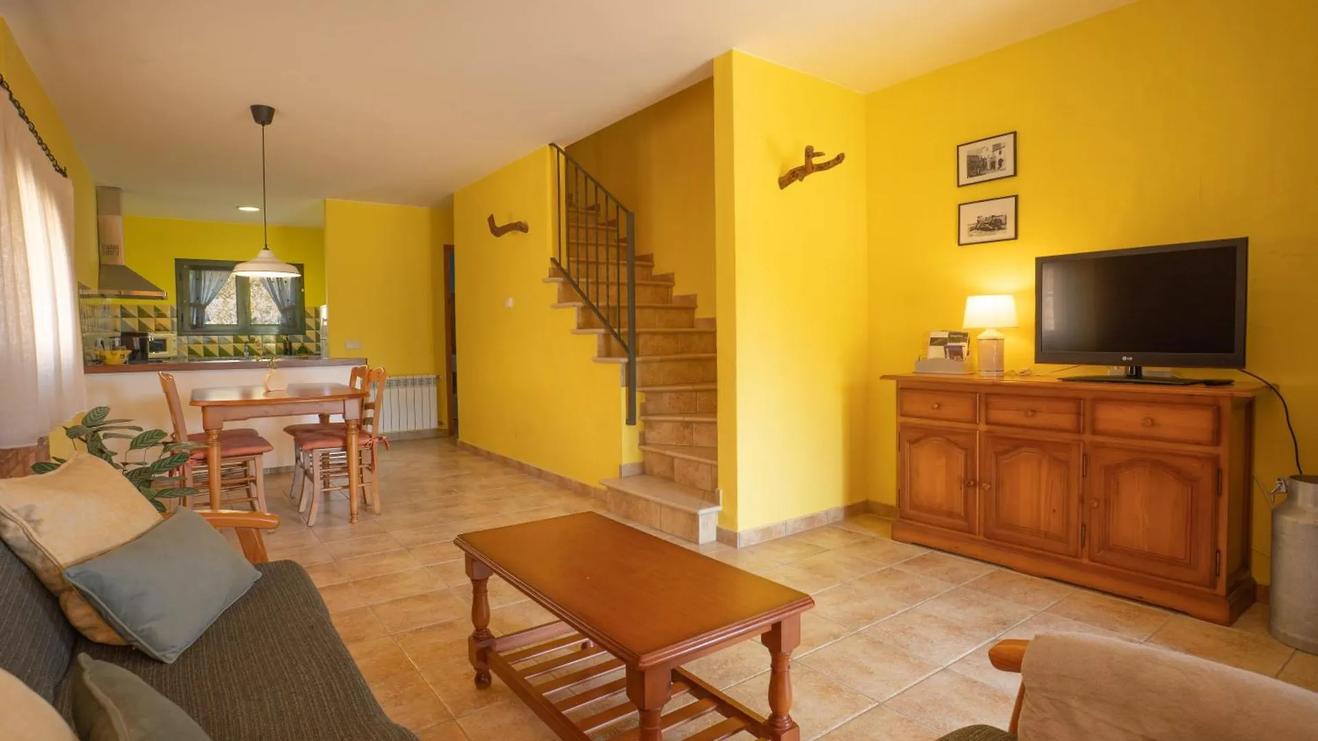 Can Pujol - Casitas De Turismo Rural En El Baix Emporda Serra de Daró Casa rural