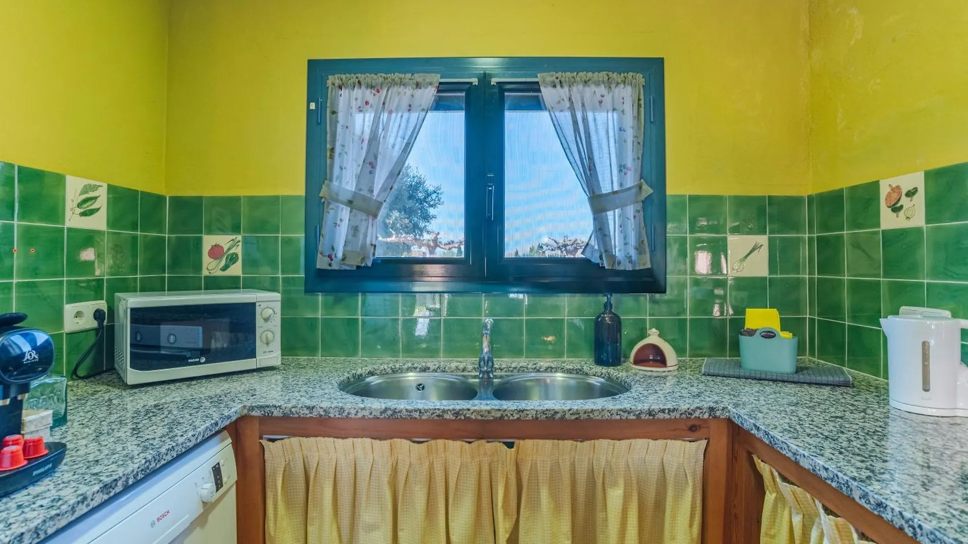 Can Pujol - Casitas De Turismo Rural En El Baix Emporda Serra de Daró Casa rural